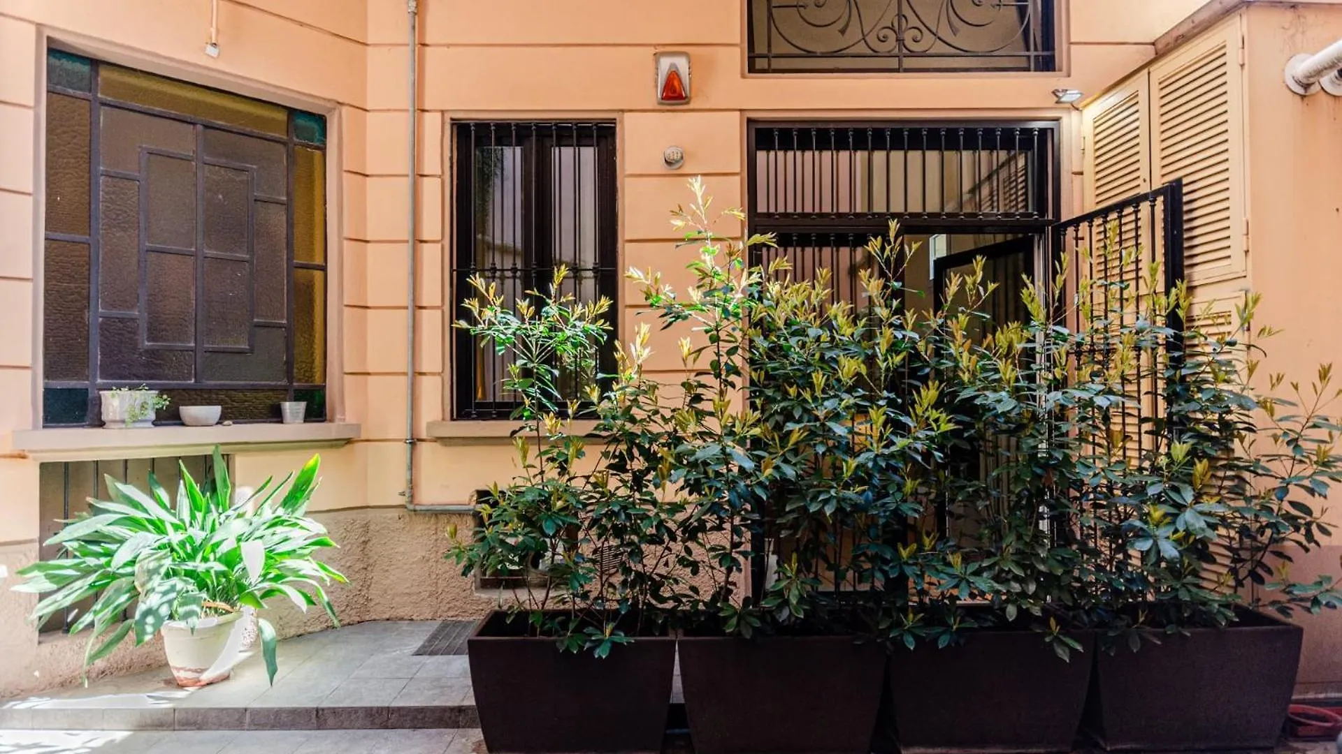 Luxury 3 Fiat, Ariberto Home, Tra Centro Storico Di Milano E Navigli, Con Spaziosa Jacuzzi 公寓 米兰