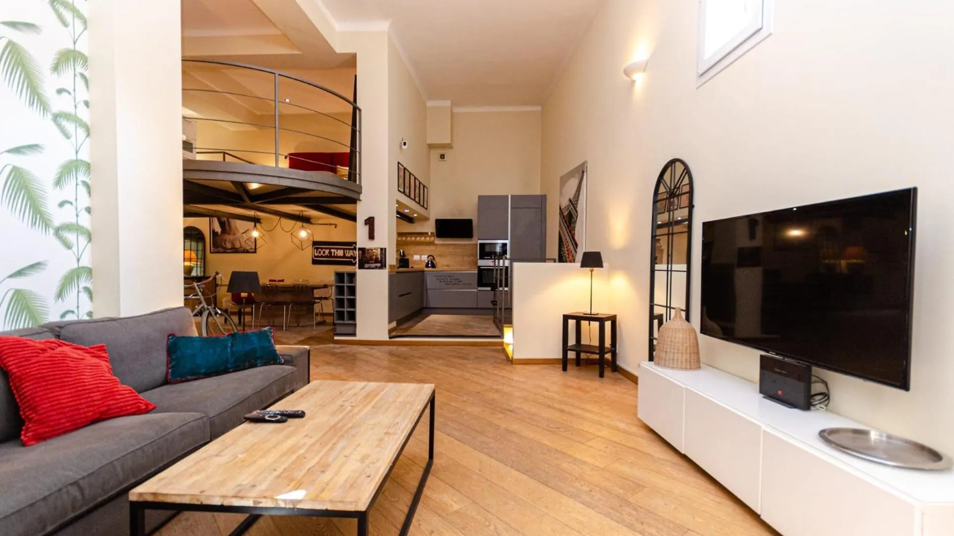Luxury 3 Fiat, Ariberto Home, Tra Centro Storico Di Milano E Navigli, Con Spaziosa Jacuzzi 0*, 米兰 意大利